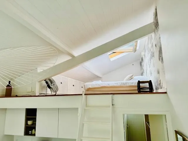 Blanche 1 * Леж-Кап-Ферре